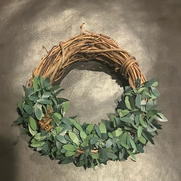 6” by 6” Wreath - Picture 3 of 6